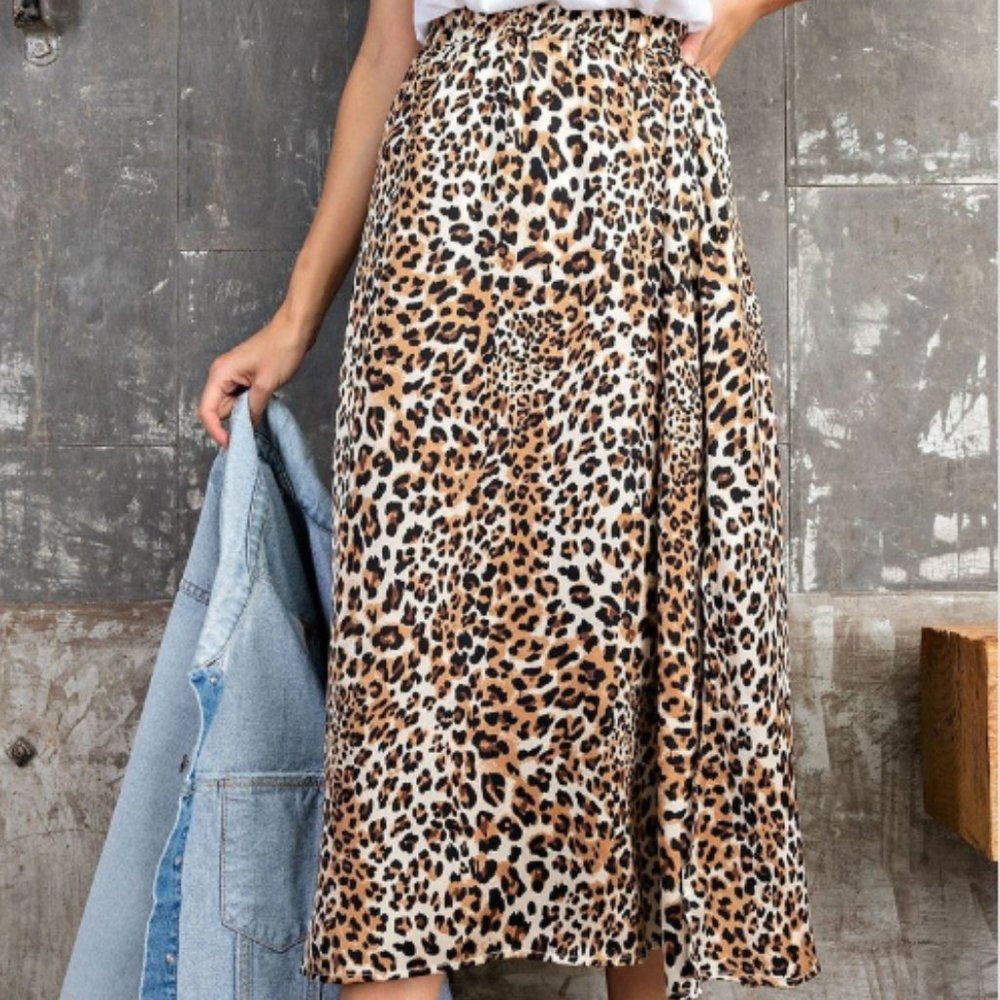 The Leopard Skirt - Picture 3 of 3